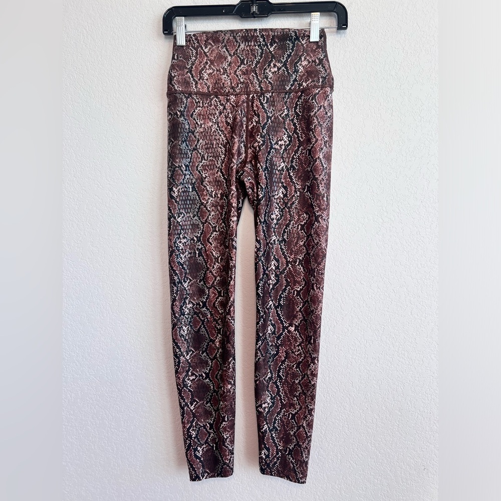 Carbon38 High Rise 7/8 Leggings in Snake Print Size Small